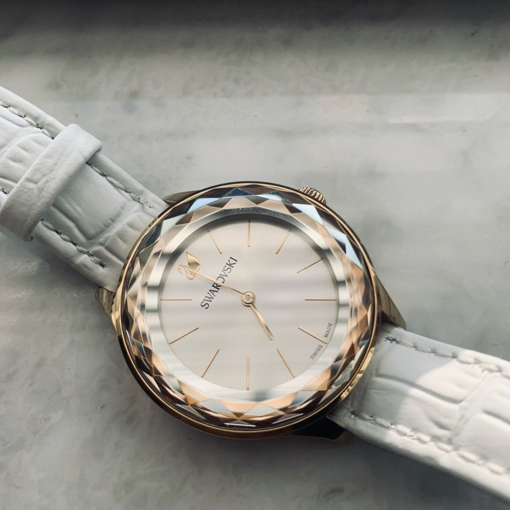 SWAROVSKI Octea Nova white and gold watch
